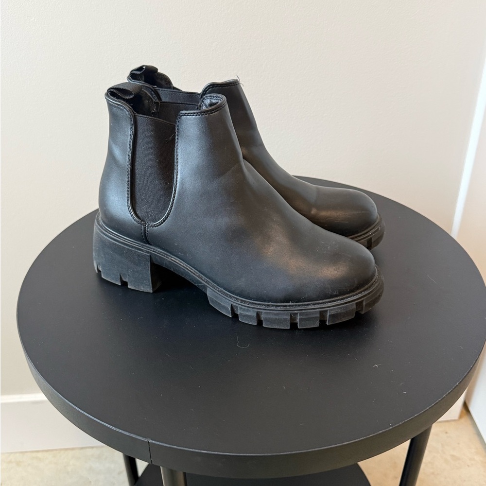 Steve Madden Black Ankle Boots